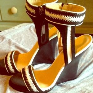 L.A.M.B. Wedge heels